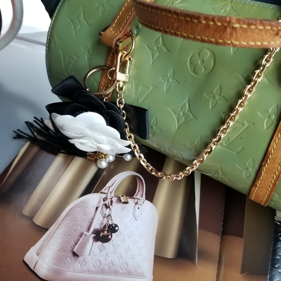 LOUIS VUITTON Beautiful Papillon Bedford Vernis - Picture 14 of 16